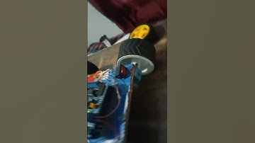 Arduino-based🤖 robot 🚘️🚘️car using an HC-05 Bluetooth module