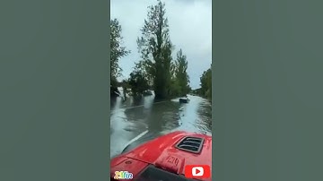 Splash #car #water #splash #red #road