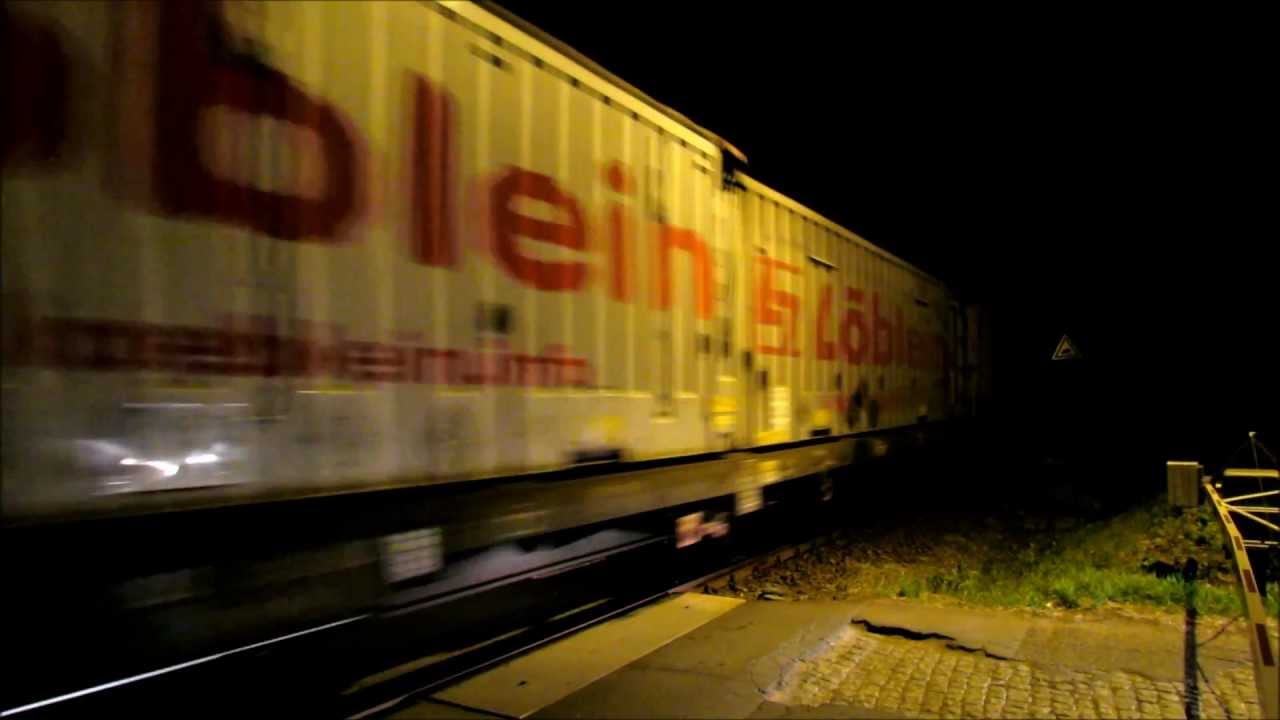 ET22-774 ET41-042 byk z jamnikiem nocą