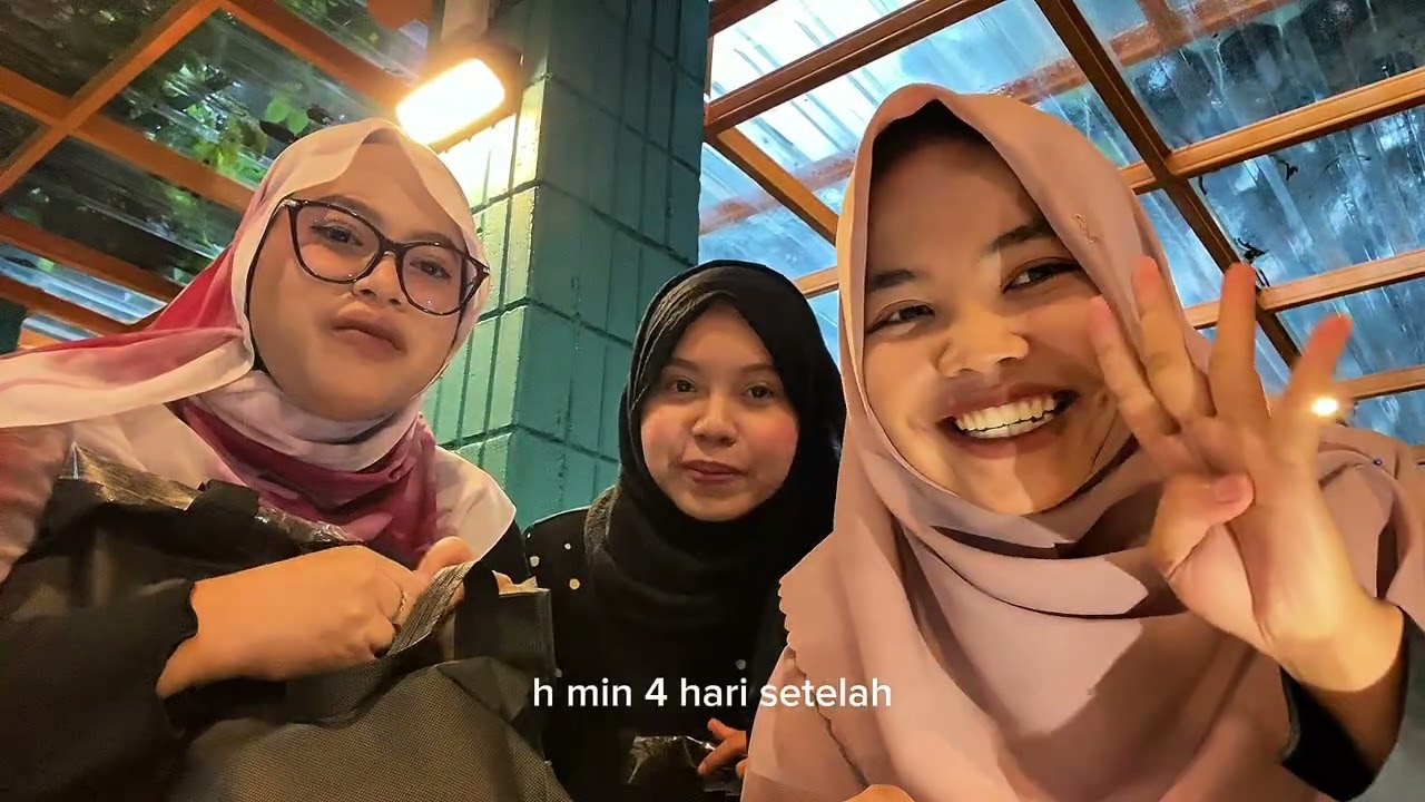 TUKER KADO WITH CIWI-CIWI 🎁💗