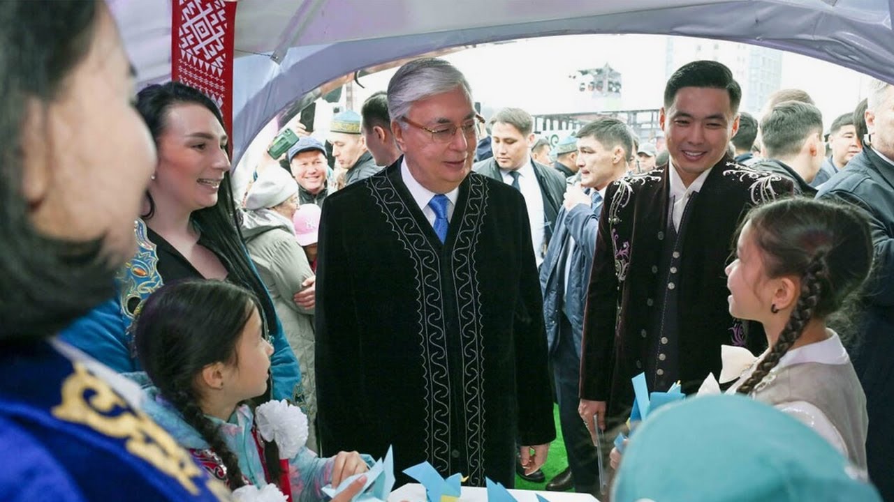 Массовые гуляния, поздравления от президента и яркий фестиваль. Как прошел Навруз в Казахстане?