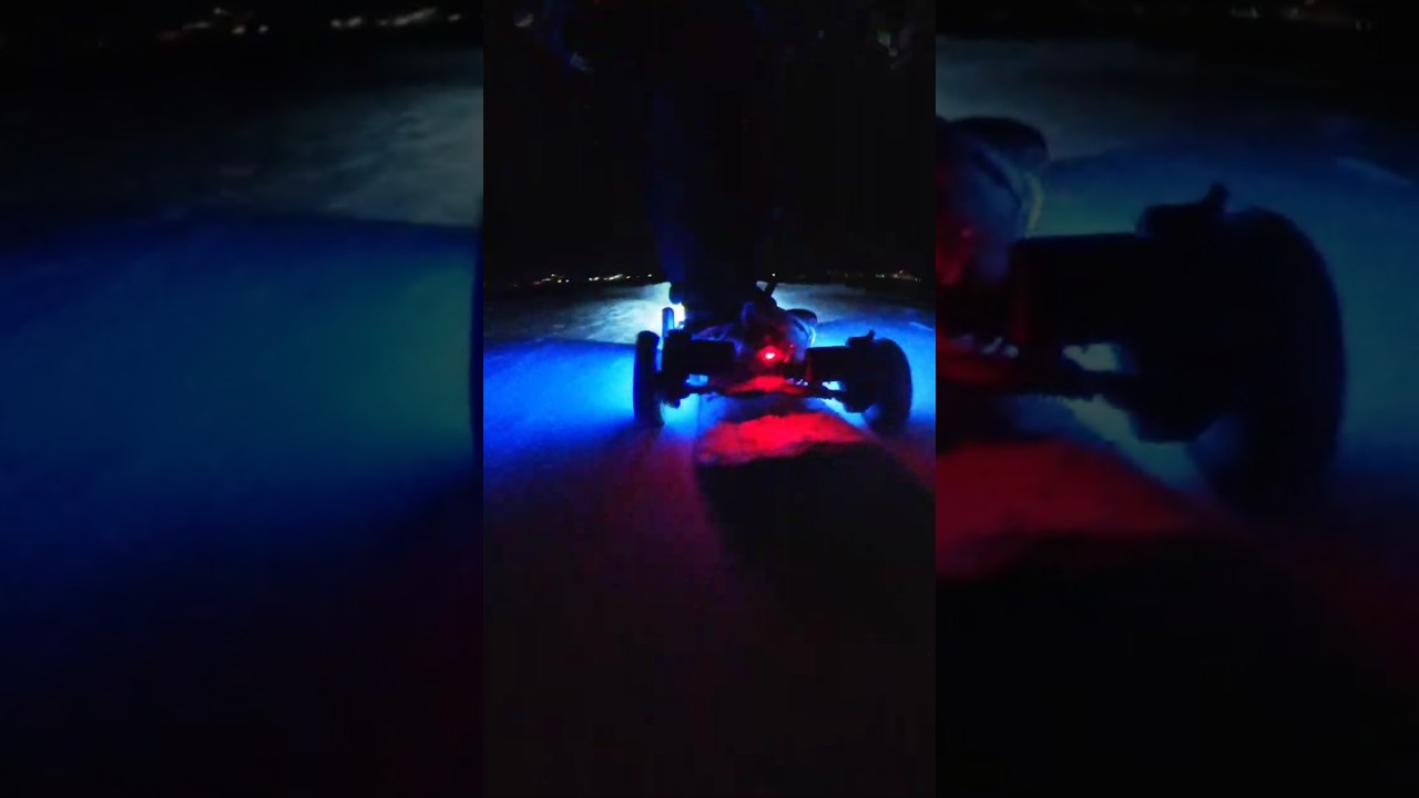 Shreddin Electric Snowboard Hybrid in Fresh Snow 