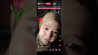 Ririn Si Tante Hijabers Pamer Toket Terooosssss