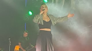 Fatma Turgut - Yalnızlık Senfonisi (Model - İstanbul Festivali - Konser)