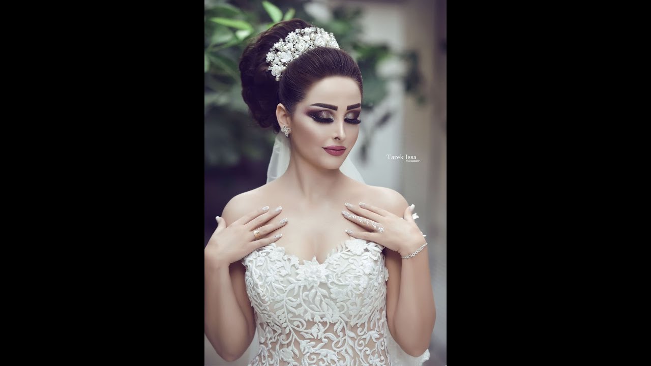 rosh-O-rama - I can't feel my face when I pose 🤣 Bridal Shoot ! . . Hair  @amna_hairstyle Makeup @alrawnaqh200 Gown @jannah.style . . . . #omanmodels  #muscatmodels #model #oman #muscat #styleinspo #