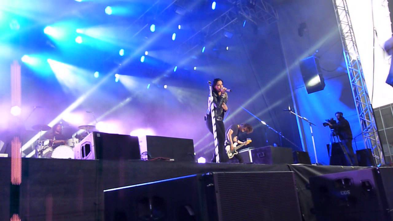 Silbermond - Symphonie [Uniplatz Fulda 16.06.2013]