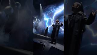 Как вам такой дуэт? Песня передовая написанная на фронте и исполнена честно! Нихаенко и Лебедева!