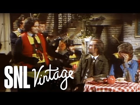 Bees' Dramatic Scene - SNL