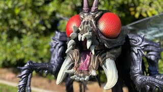 NEW 2026 Spirit Halloween BUZZ ANIMATRONIC unboxing/setup (CRAZY SCULPT!!!)