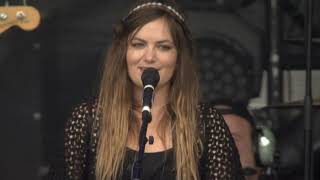 Angus & Julia Stone - Live at Vieilles Charrues 2011