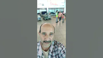 الوصول إلى مطار الشارقة الدولي 