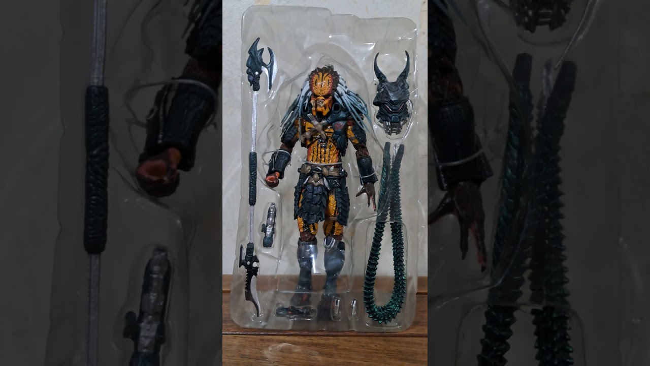 Unboxing NECA Predator Clan Leader 