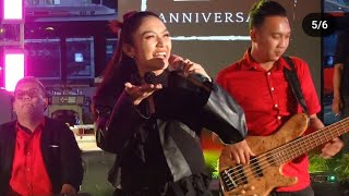 Download Lagu Siti Badriah - Lagi Tamvan | Live at Anjungan Sarinah 2023 MP3