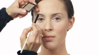 Bobbi Brown's How-To: 10-Step Makeup Lesson BobbiBrownUK