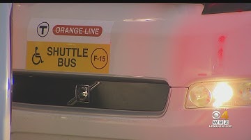 Monday morning commute goes smoothly with Orange Line shuttle buses