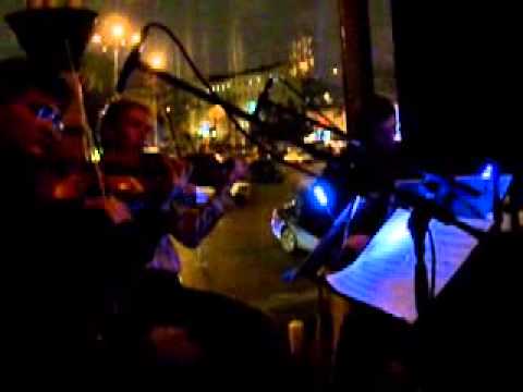 Видео: t.A.T.u._-_05.12.2006_Gomenasai_Prado_Cafe_by_Troy