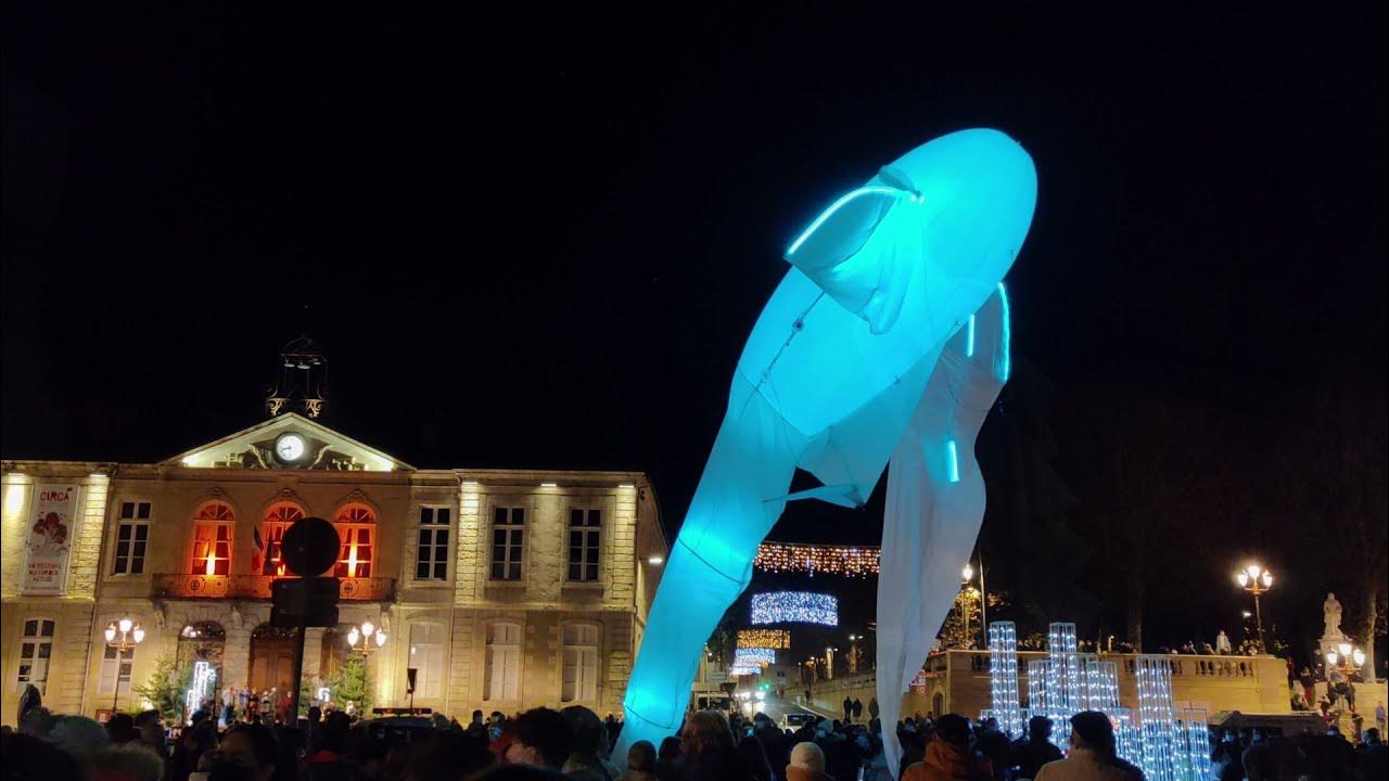 Les Luminéoles à AUCH 17 décembre 2021 - YouTube