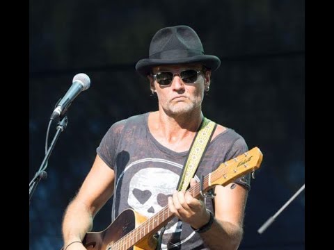 Mescalito Blues — Street Stompin Blues live at Blues on Broadbeach