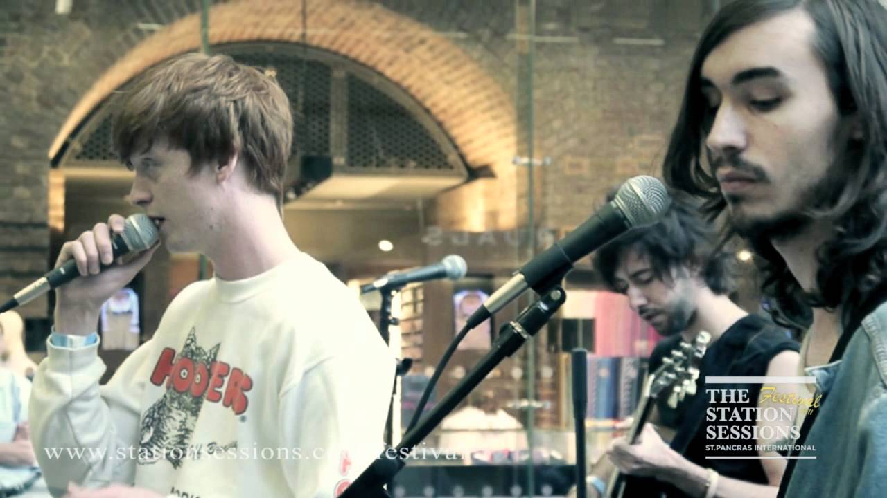 The Station Sessions - Glow Hearts : Festival - 21st June 2011 (Filmed by Hardly Music Group)