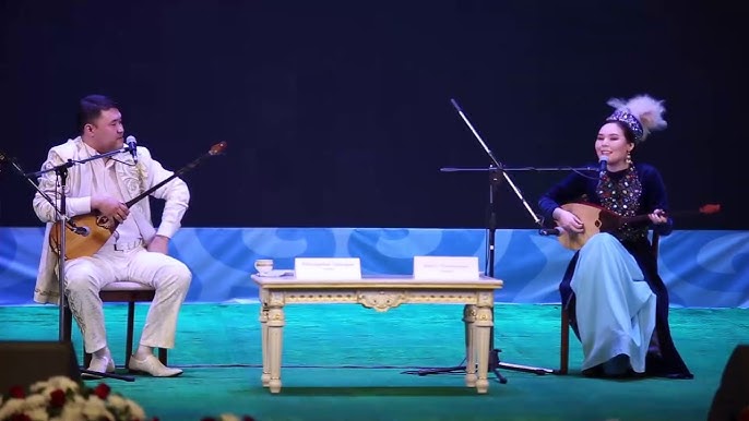 Бір жігіт автобуста бір қызға тиісіпті.