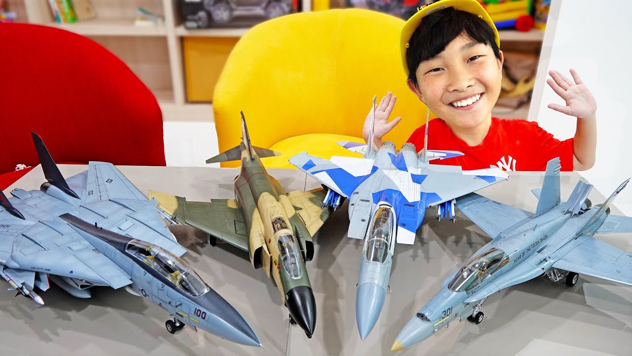[30분] 예준이의 비행기 장난감 조립놀이 중장비 트럭놀이 게임플레이 Airplane Toy Assembly with Game
