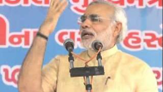 (Gujarati) Narendra Modi inaugurates the Banas dairy at Palanpur screenshot 4