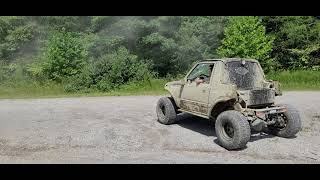 lil tracker buggy gettn some doughnuts in