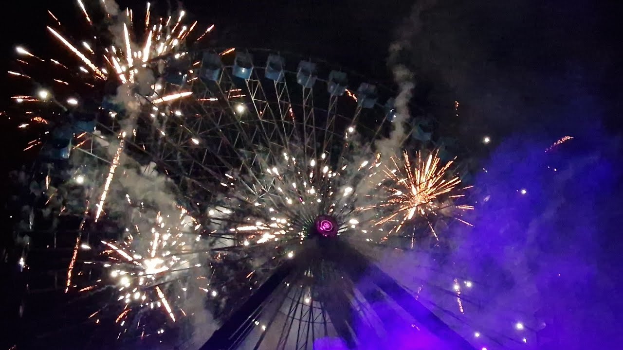 Vuurwerkshow Walibi Holland 09/08 YouTube