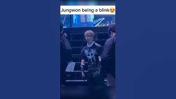 Jungwon being a blink🥰 #kpop #enhypen #jungwon #rose #brunomars #mamaawards2024 #shorts