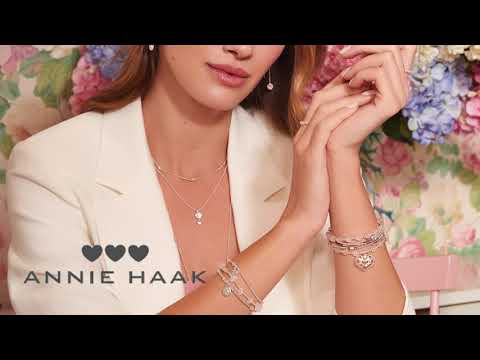 Annie Haak @ Niche Jewellery
