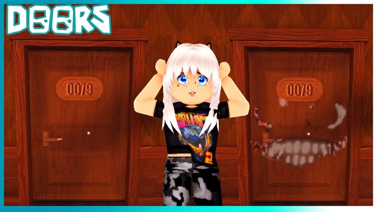 I didn't log in well on roblox to play doors and I got this that I need to  put a small update and I put new costumes in doors ♡ : r/RobloxDoors