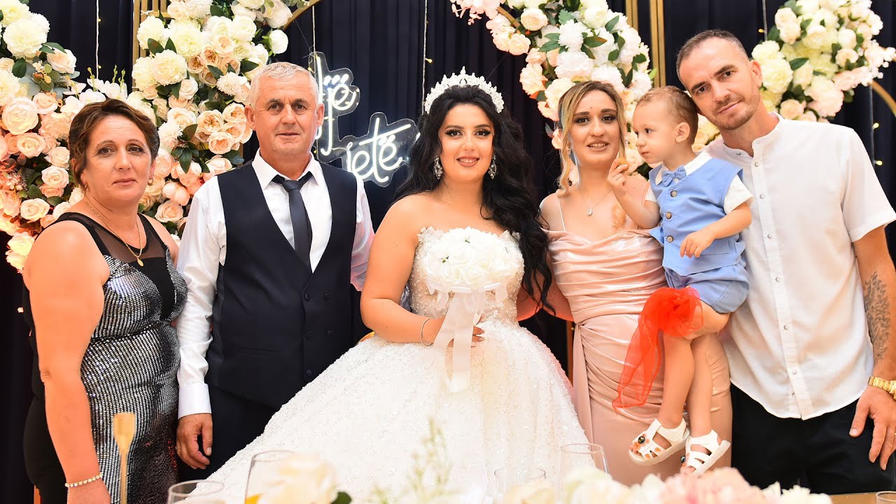 Familja Lepuri Hap Dasmen e Orkides (Tradita Shqiptare) Studio ERI