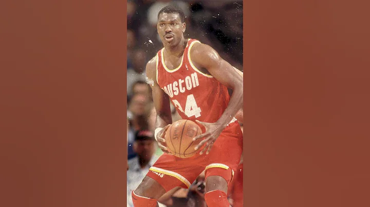 Gary Payton Claims Hakeem Olajuwon is Better than Shaquille O'Neal😳😱#shorts #nba