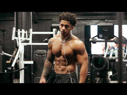 The System That Keeps Me Shredded Year-Round