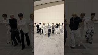 We’re killin’ it with a killer joy #CNBLUE #씨엔블루 #3LOGY #Killer_Joy