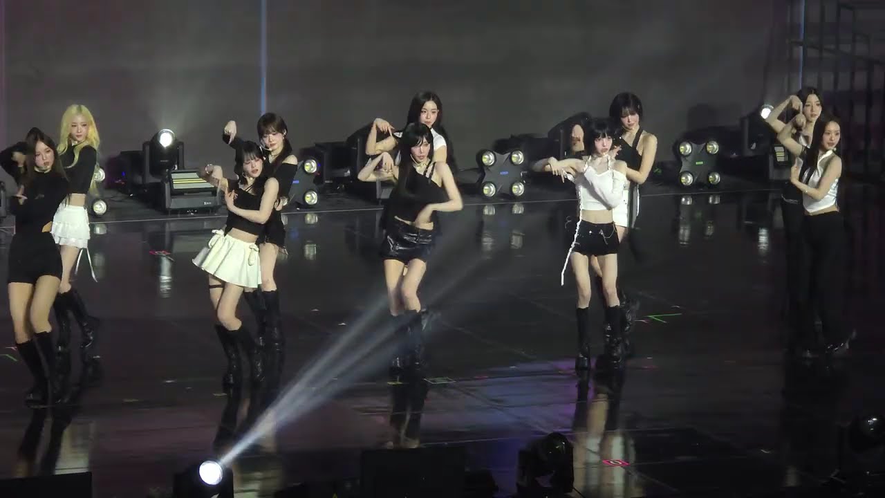 tripleS - Dimension (260404 fancam) [My Secret New Zone in Seoul
