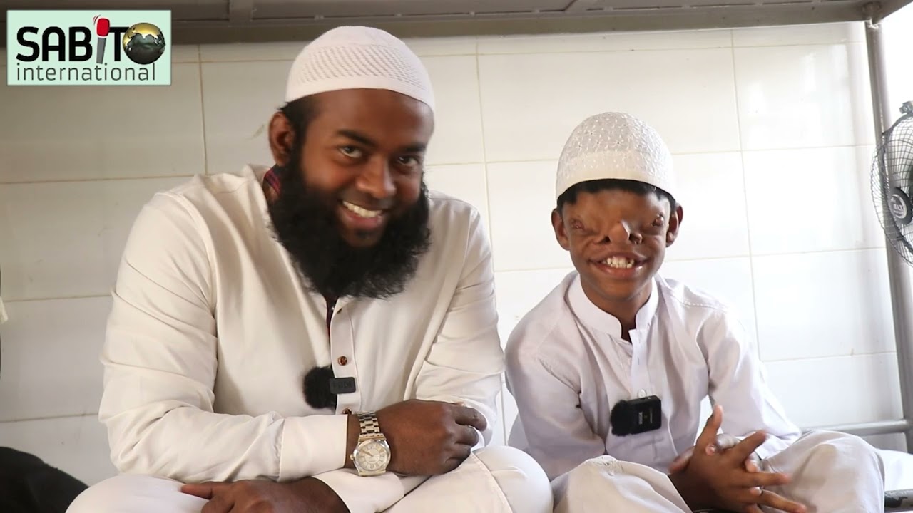 Тьма в моих глазах, мир мрачен. Но я помню свет Корана.