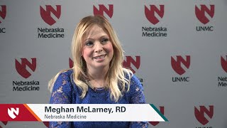 ASK UNMC! What are some healthy road trip snacks that I can pack or buy at a convenience store?