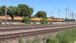 BIG POWER MOVE TRAIN LOCOMOTIVE