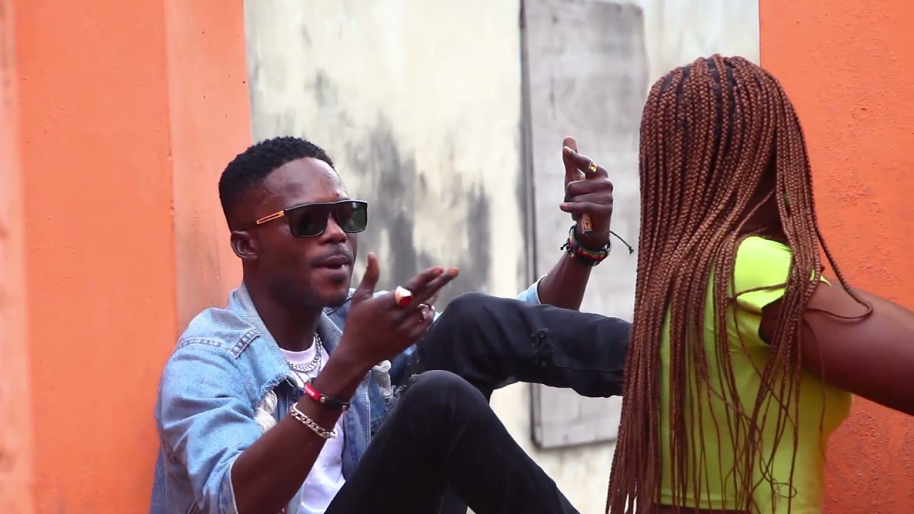 smallface  booty vibration