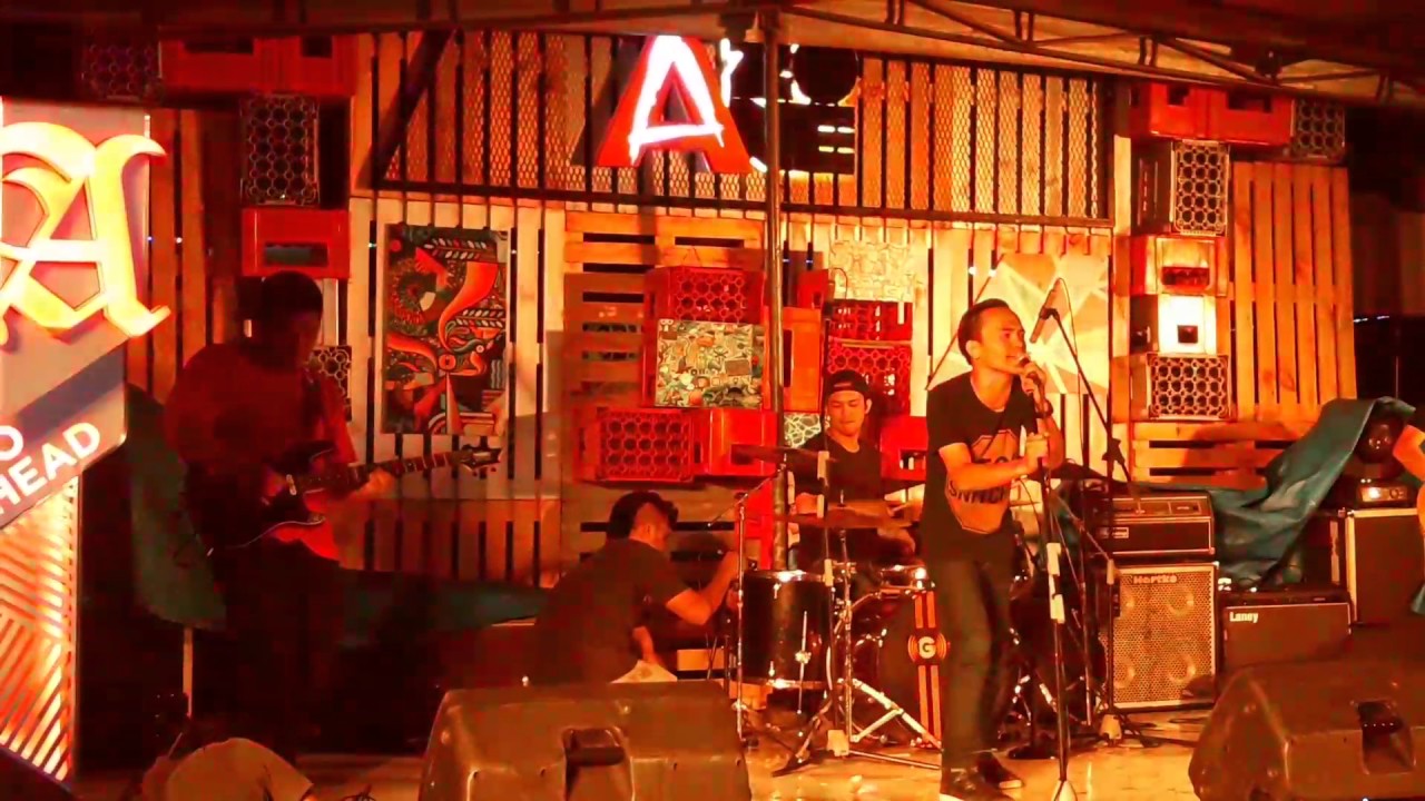 Pemenang festival Band Road to Soundrenaline 2017 Berastagi/Karo (opening Kotak Band)