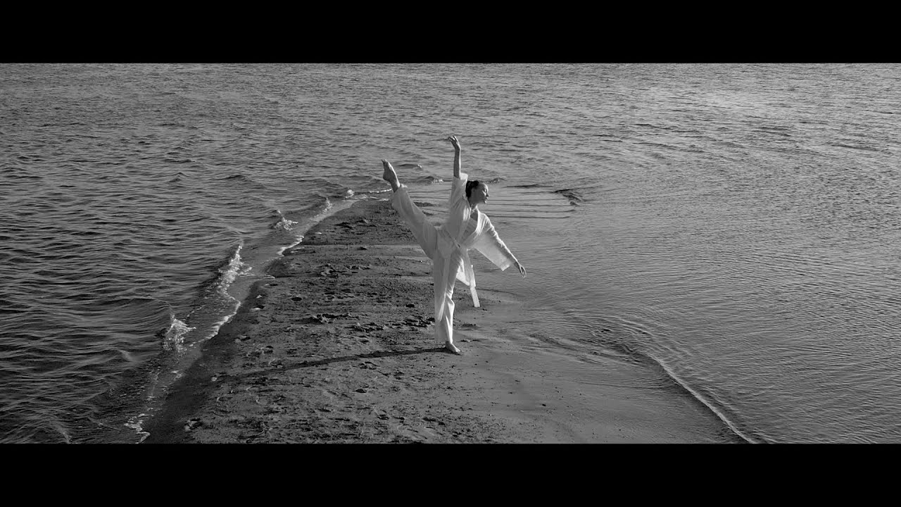 Flautando - Antonina Car (feat. Zurfahani Batrisya)