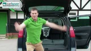 Folding minivan seats is a dangerous sport!