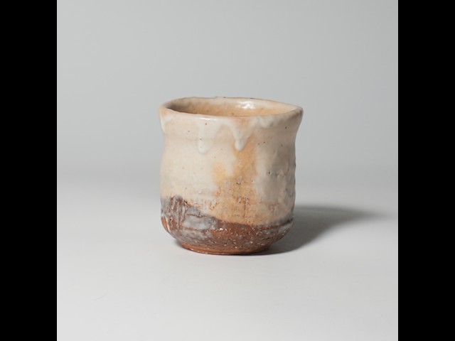 Hagi guinomi sake cup, Zenzo Hadano. Hagi ware. 萩ぐい呑 波多野