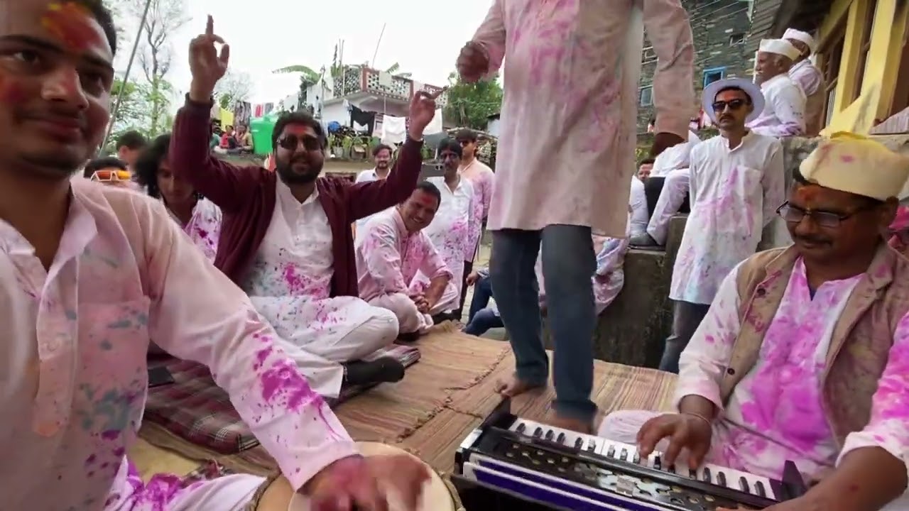 ये कौन आ गई , दिलरुबा महकी महकी