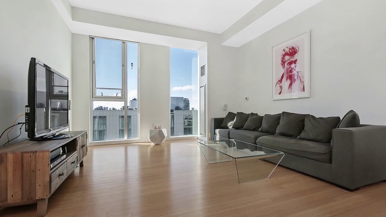 2 Earhart Street 902