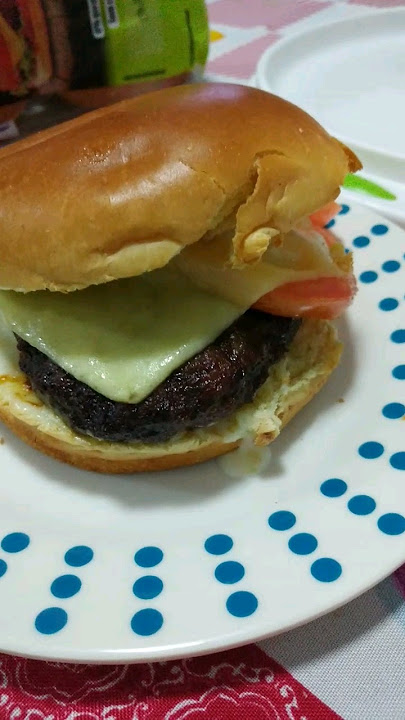 #snacks #fitness #lunch #shortsvideo #shorts #cheese #salad #snake #food #comida #dinner #burgers