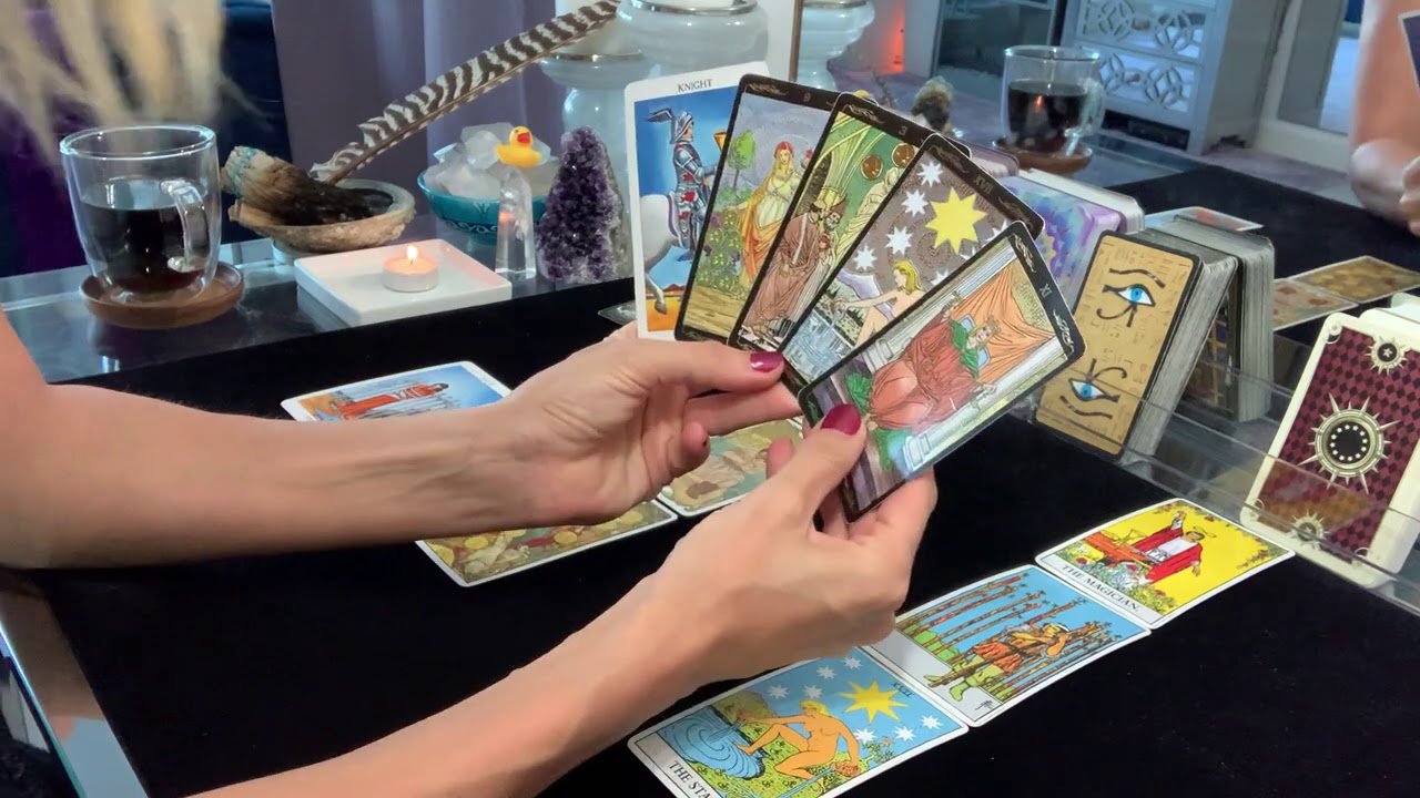 Pisces | This is a divine union!!! You both feel it!!! What's happening and when?!? | Lovers Reading