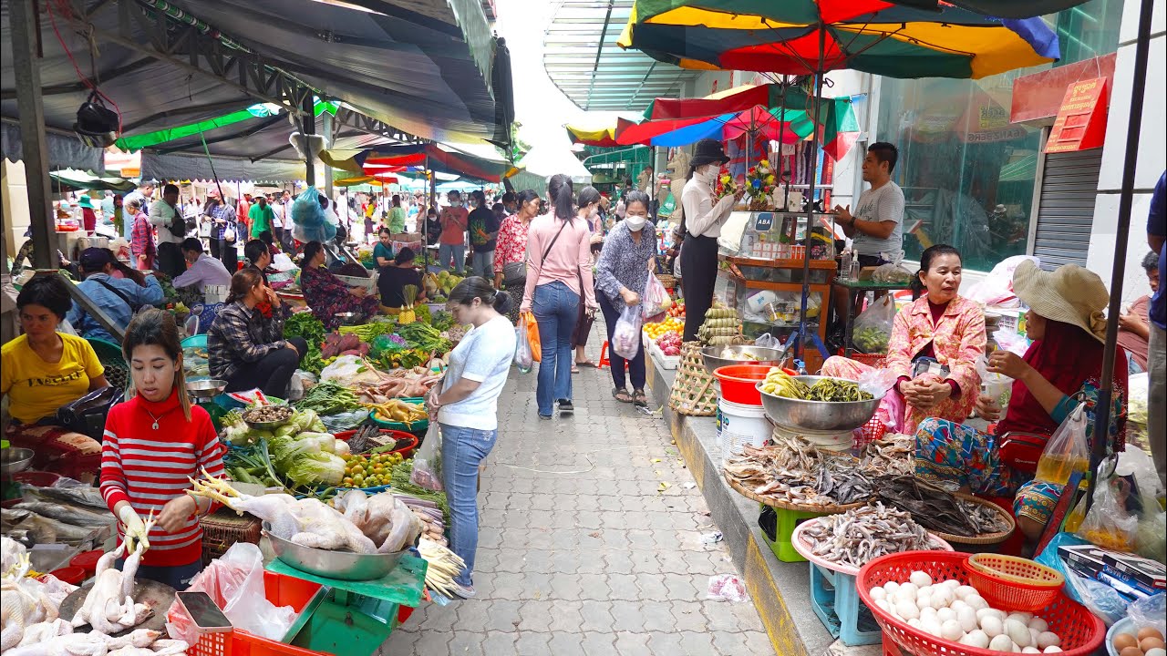 Routine Food & Lifestyle @ Phnom Penh Market Food - Boeng Trabek Market Food Vlog