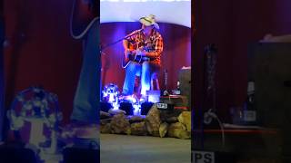 Rod Dowsett live - HALLELUJAH (at King&#39;s Canyon Resort Australia) #music #hallelujah